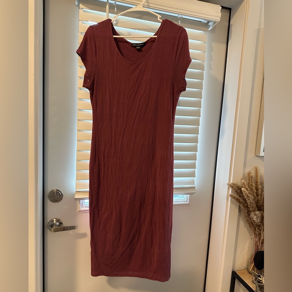 American Dream Red V-Neck Sheath Midi Dress